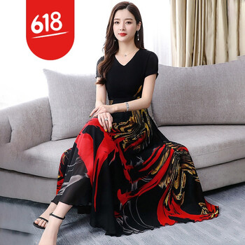 純色吊帶裙，讓你的美起來(lái)