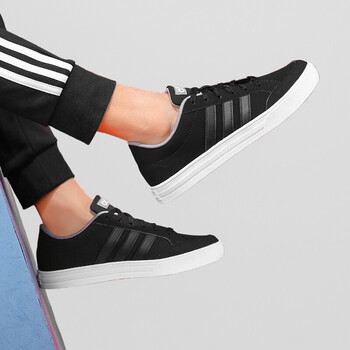 阿迪達(dá)斯（Adidas）籃球鞋F(xiàn)34370 41