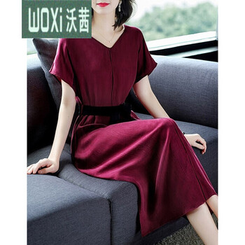 經(jīng)典連衣裙，打造優(yōu)雅氣質(zhì)女人味