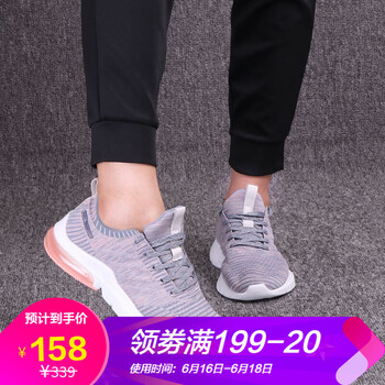 舒適緩震跑鞋，享受運(yùn)動(dòng)快感