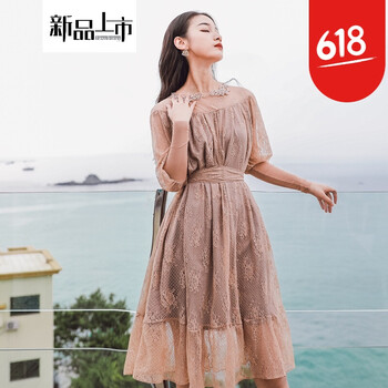 復(fù)古連衣裙，讓你變身甜美小仙女