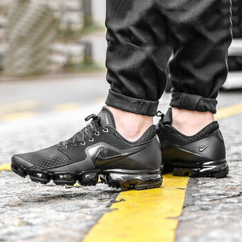 耐克（NIKE）跑步鞋黑色AH9046-002/全掌氣墊減震 42