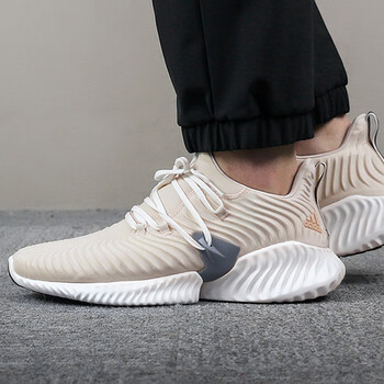 阿迪達斯（Adidas）跑步鞋B76039 36，37，38，41，42，43