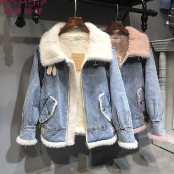 圓領(lǐng)牛仔外套，打造時(shí)尚少女風(fēng)