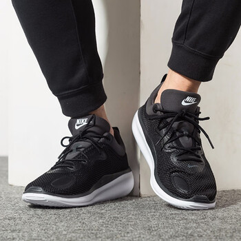 耐克（NIKE）跑步鞋908988-002/黑色 42