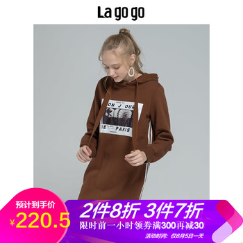 純色連衣裙，穿出優(yōu)雅女神范