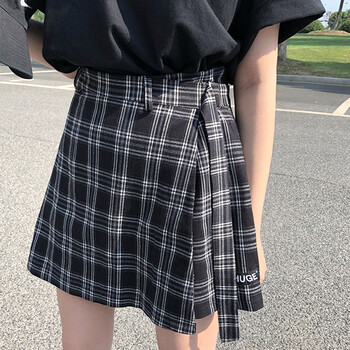 俏皮女孩，半身裙讓你仙氣十足