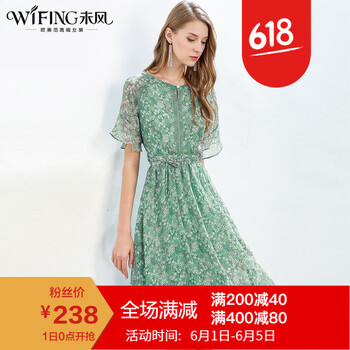 優(yōu)雅蕾絲連衣裙，打造性感女神范