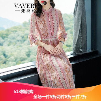 純色連衣裙，打造優(yōu)雅氣質(zhì)生活
