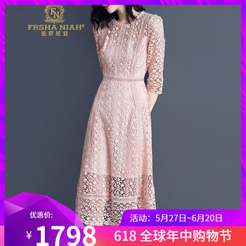 露肩連衣裙，讓你秒變性感女神