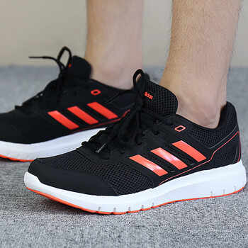 阿迪達斯（Adidas）跑步鞋B75581/黑橙色 