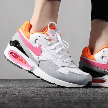 耐克（NIKE）跑步鞋BQ0126-600/尺碼偏大 
