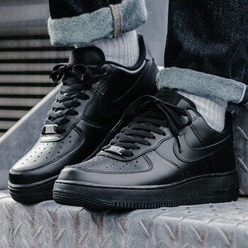耐克（NIKE）板鞋845052-100 白色/空軍一號(hào) 39