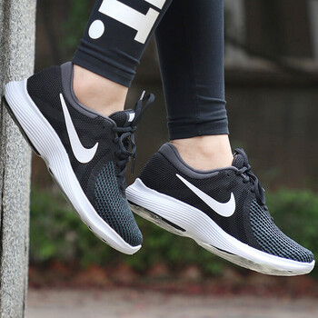 耐克（NIKE）跑步鞋908999-001（女子）REVOLUTION 40
