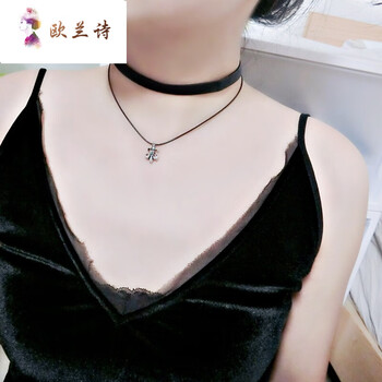 性感珍珠項(xiàng)鏈