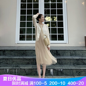 百搭吊帶裙，打造優(yōu)雅女神范