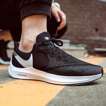 耐克（NIKE）跑步鞋749766-039/大學紅/黑 