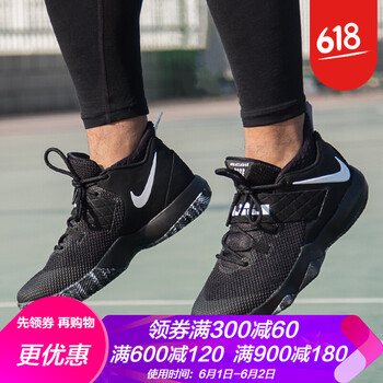 耐克籃球鞋詹姆斯10