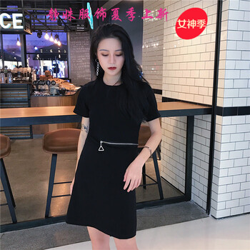 純色連衣裙，讓你變身小仙女