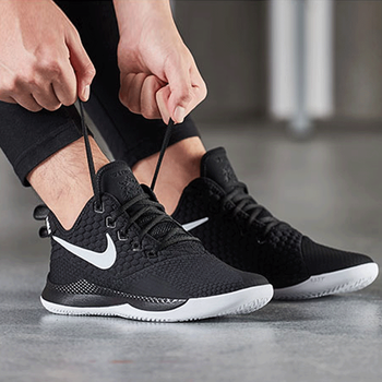 耐克（NIKE）籃球鞋AO4432-001詹姆斯簡(jiǎn)版 42