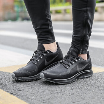 耐克（NIKE）跑步鞋AA1643-002-18冬季 