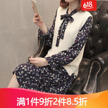 優(yōu)雅露肩毛衣，打造時尚女王范