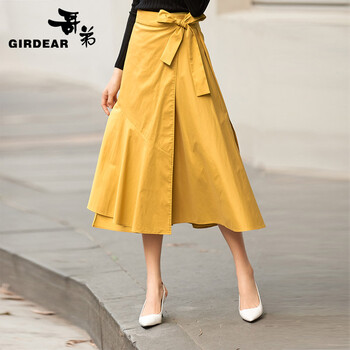 收腰半身裙，打造優(yōu)雅小仙女