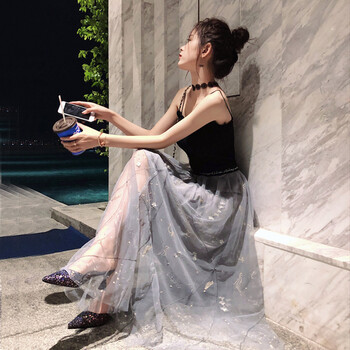 性感女神，怎能少了半身短裙