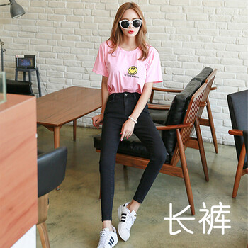 修身小腳牛仔，微胖妹子的好幫手