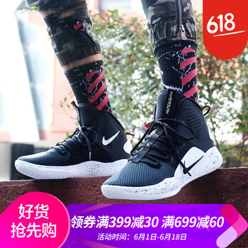 輕便透氣籃球鞋，運(yùn)動好幫手