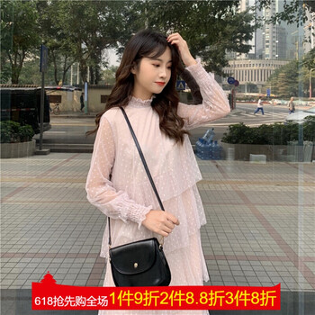 優(yōu)雅蕾絲連衣裙，打造浪漫女神范