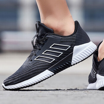 阿迪達斯（Adidas）跑步鞋CQ3053 