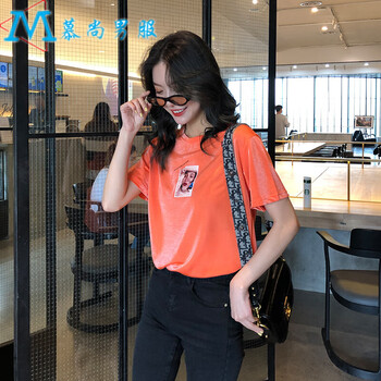 時(shí)尚印花短袖，穿出你的優(yōu)雅范