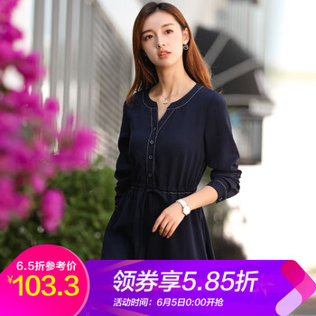 純色連衣裙，打造性感小身材
