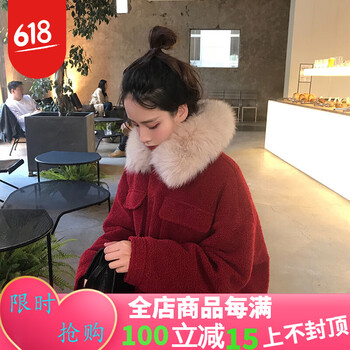 時尚修身夾克，微胖妹子的標(biāo)配