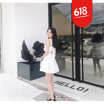 減齡小心機，甜美長裙功不可沒