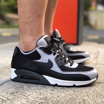 耐克（NIKE）跑步鞋869633-010/黑色/店長推薦 
