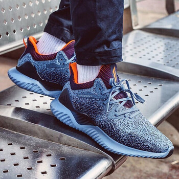 阿迪達(dá)斯（Adidas）跑步鞋AQ0574 