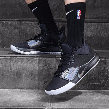 耐克（NIKE）籃球鞋AO4438-003 歐文5 灰綠 40
