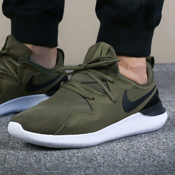 耐克（NIKE）跑步鞋橄欖綠軍綠AA2160-200  42