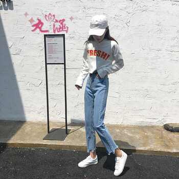 淺色復(fù)古闊腿褲
