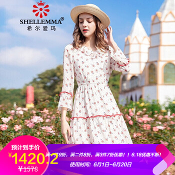 減齡小心機(jī)，連衣裙打造少女風(fēng)