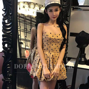 純色網(wǎng)紗裙，打造優(yōu)雅小仙女