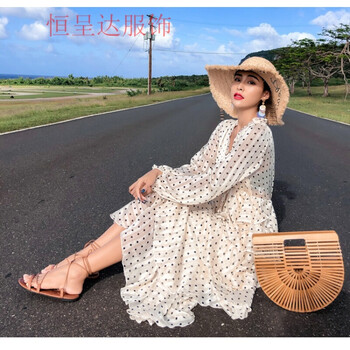 減齡小白裙，讓你變身浪漫女神