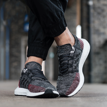 阿迪達(dá)斯（Adidas）跑步鞋黑紅AH2323/boost 18新款 