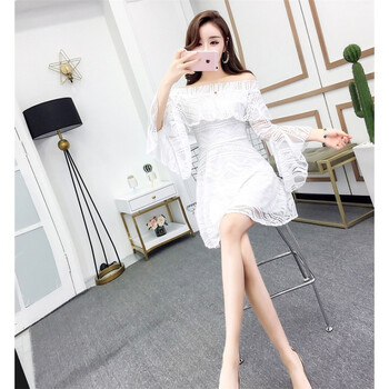 純色背帶裙，打造性感小仙女