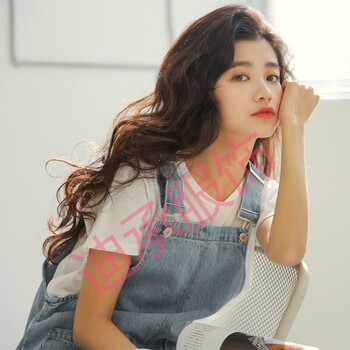 俏皮減齡半身裙，打造甜美少女感