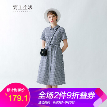 夏日穿搭，時(shí)尚雪紡連衣裙來救場