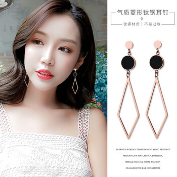 優(yōu)雅流蘇耳飾，打造浪漫女王范