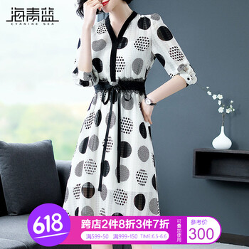 法國(guó)女士服裝